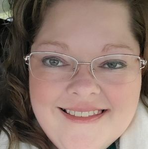 Meet your Posher, Deanna